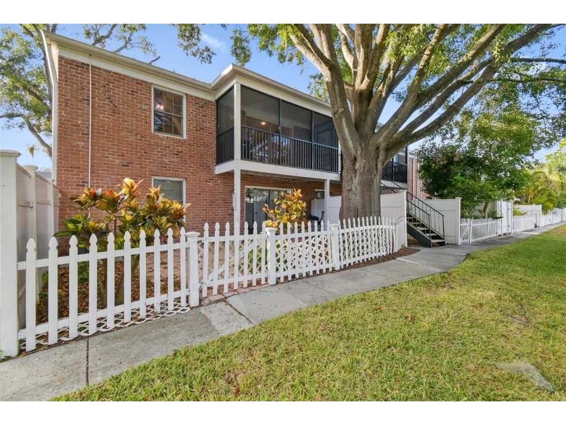 13691 Orange Sunset Drive #201 Tampa FL 33618 TB8456608 image29