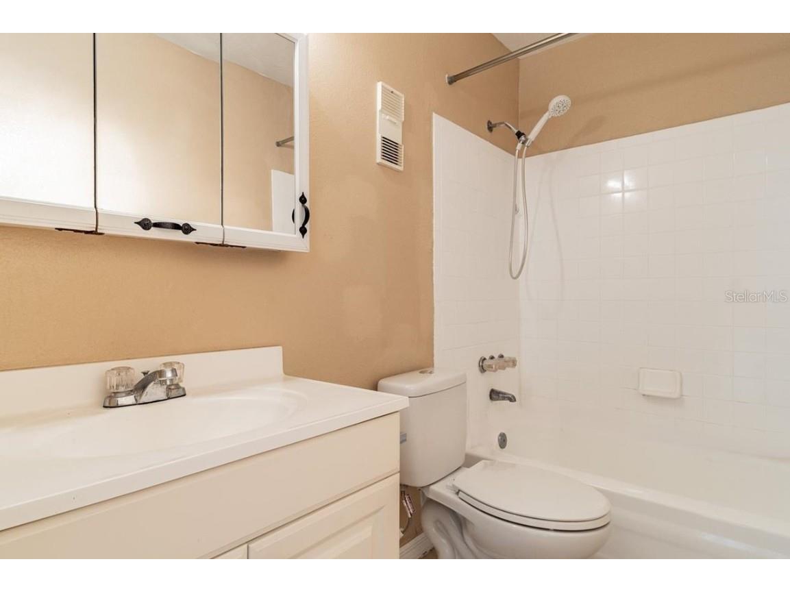 13692 Orange Sunset Drive #201 Tampa FL 33618 - LAKE MAGDALENE TB8402243 image9