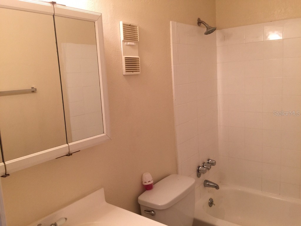 13697 Orange Sunset Drive #101 Tampa FL 33618 TB8419689 image10