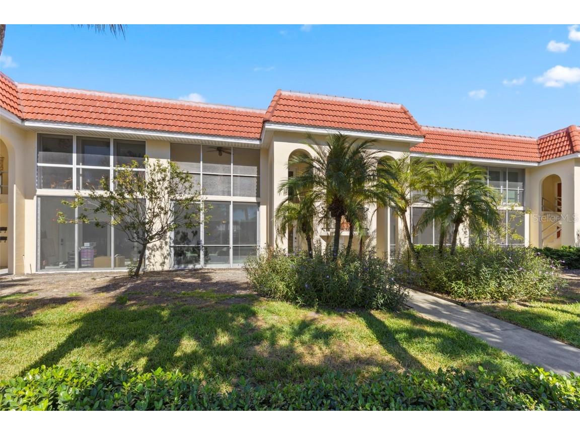 137 Avenida Messina #1 Sarasota FL 34242 A4671658 image1