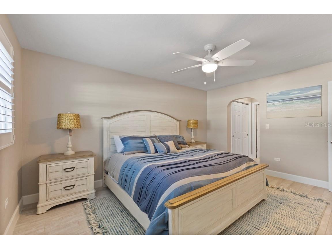 137 Avenida Messina #1 Sarasota FL 34242 A4671658 image14