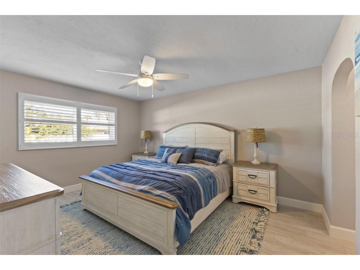 137 Avenida Messina #1 Sarasota FL 34242 A4671658 image16