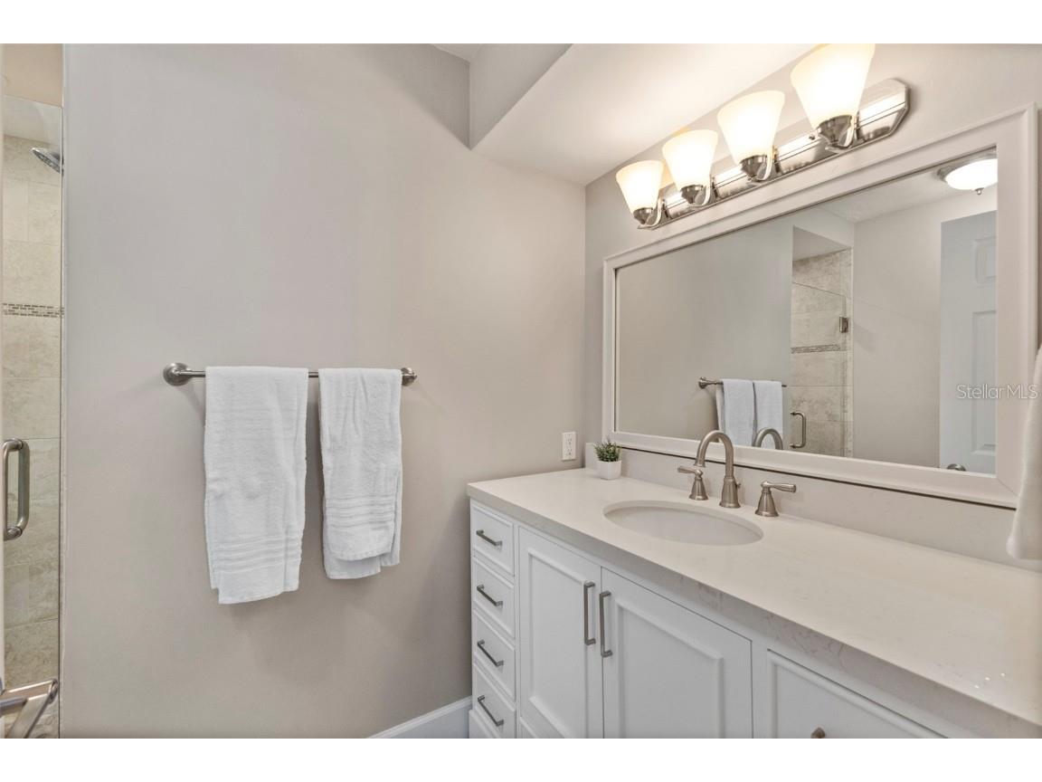 137 Avenida Messina #1 Sarasota FL 34242 A4671658 image18