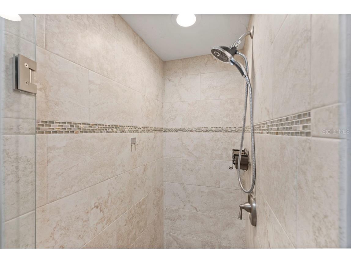 137 Avenida Messina #1 Sarasota FL 34242 A4671658 image22