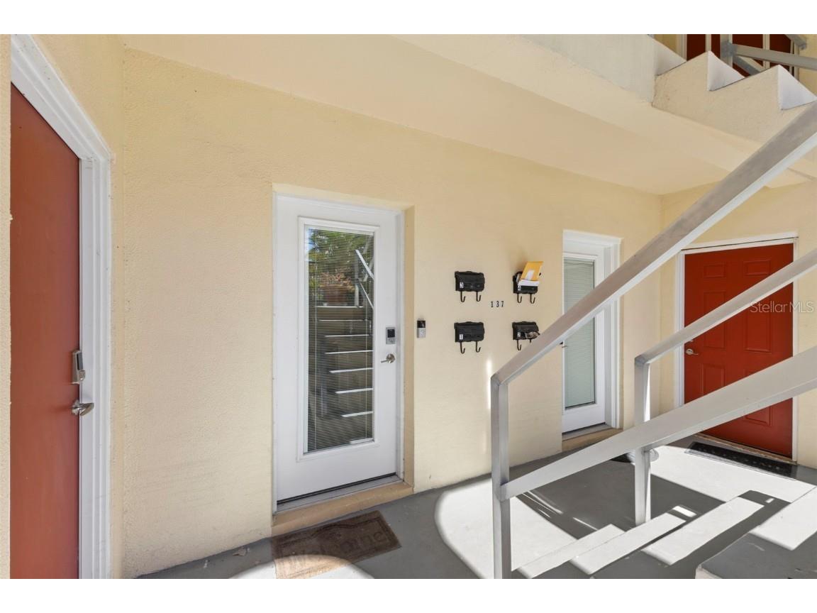 137 Avenida Messina #1 Sarasota FL 34242 A4671658 image28