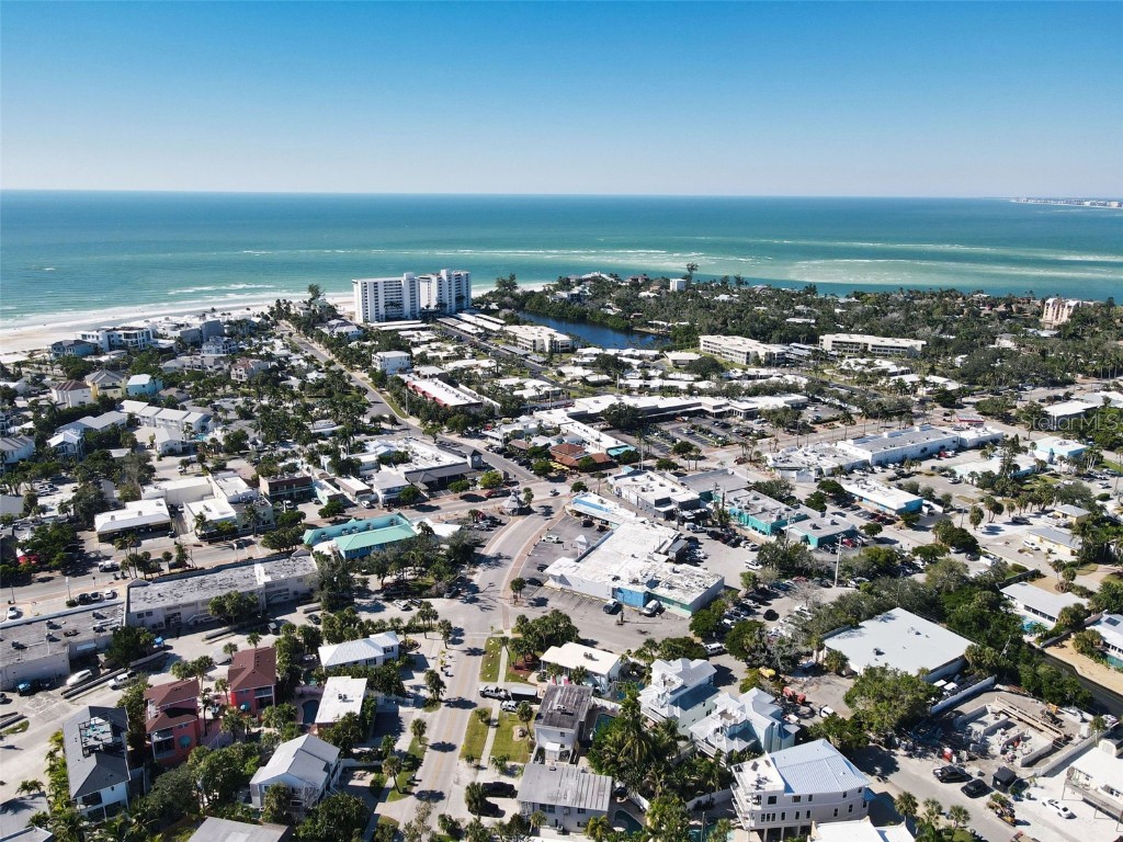 137 Avenida Messina #1 Sarasota FL 34242 A4671658 image31