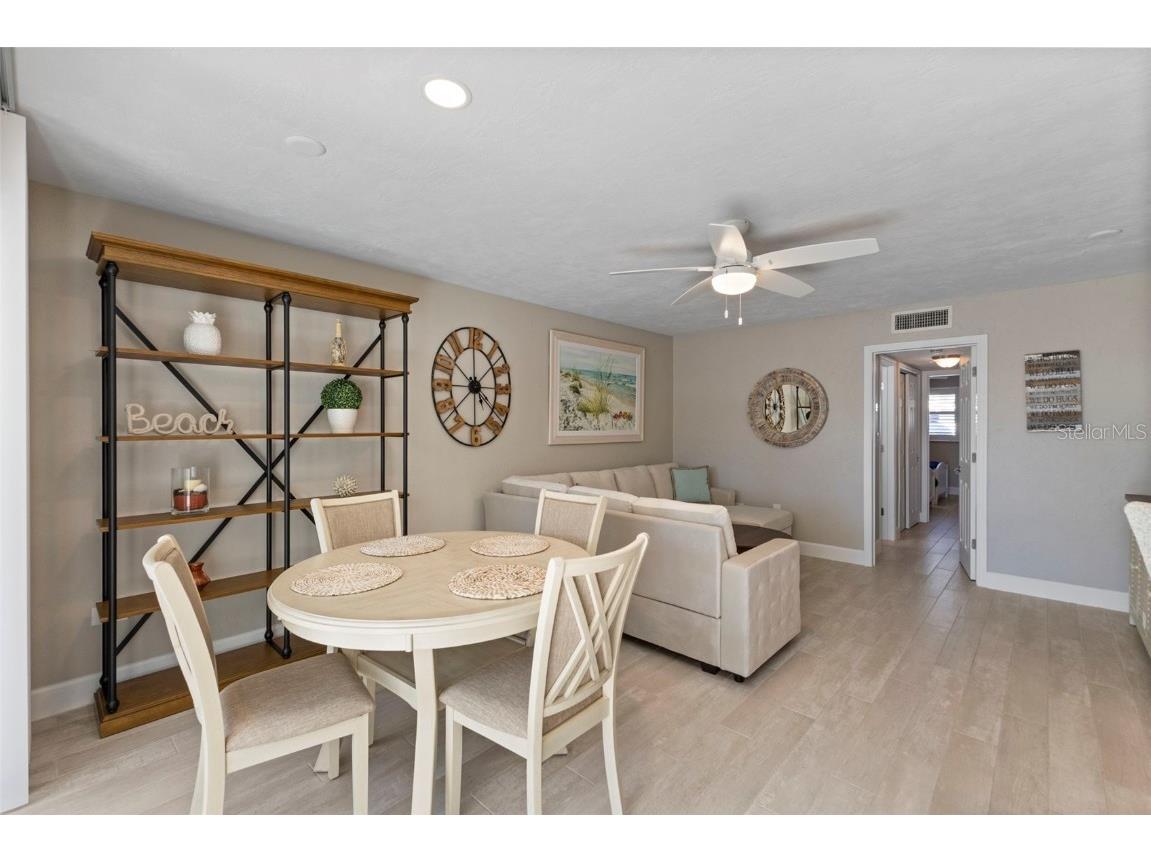 137 Avenida Messina #1 Sarasota FL 34242 A4671658 image6