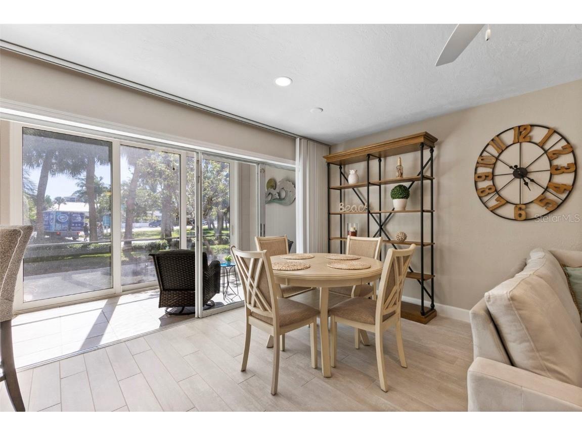 137 Avenida Messina #1 Sarasota FL 34242 A4671658 image7