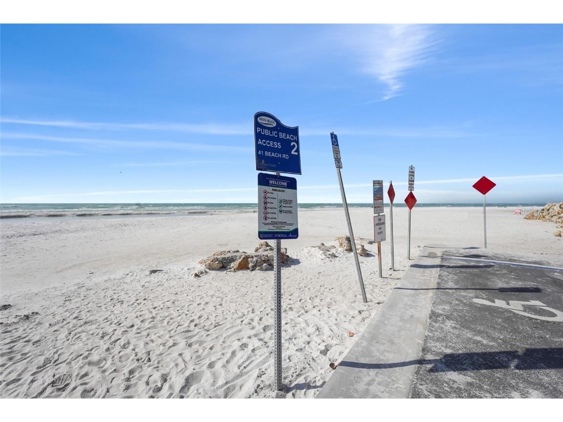 137 Avenida Messina #2 Sarasota FL 34242 A4674529 image12