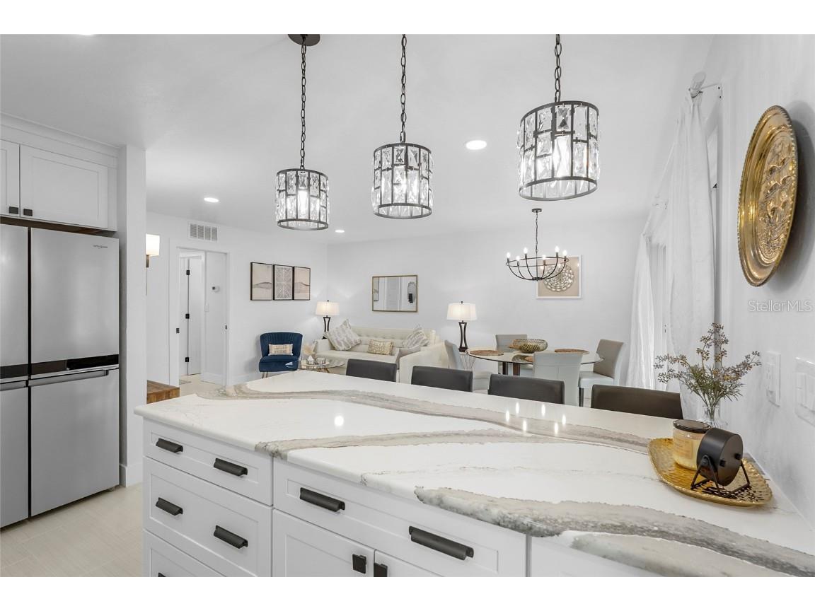 137 Avenida Messina #2 Sarasota FL 34242 A4674529 image20