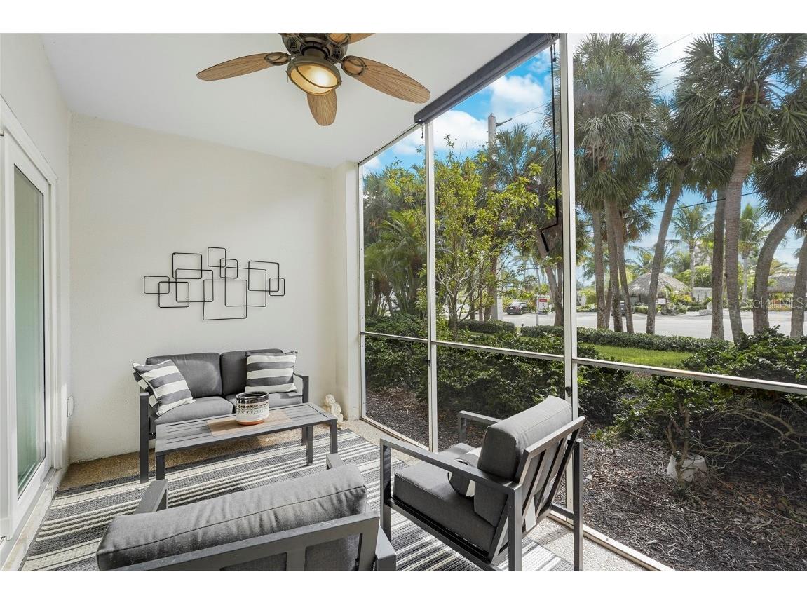 137 Avenida Messina #2 Sarasota FL 34242 A4674529 image25