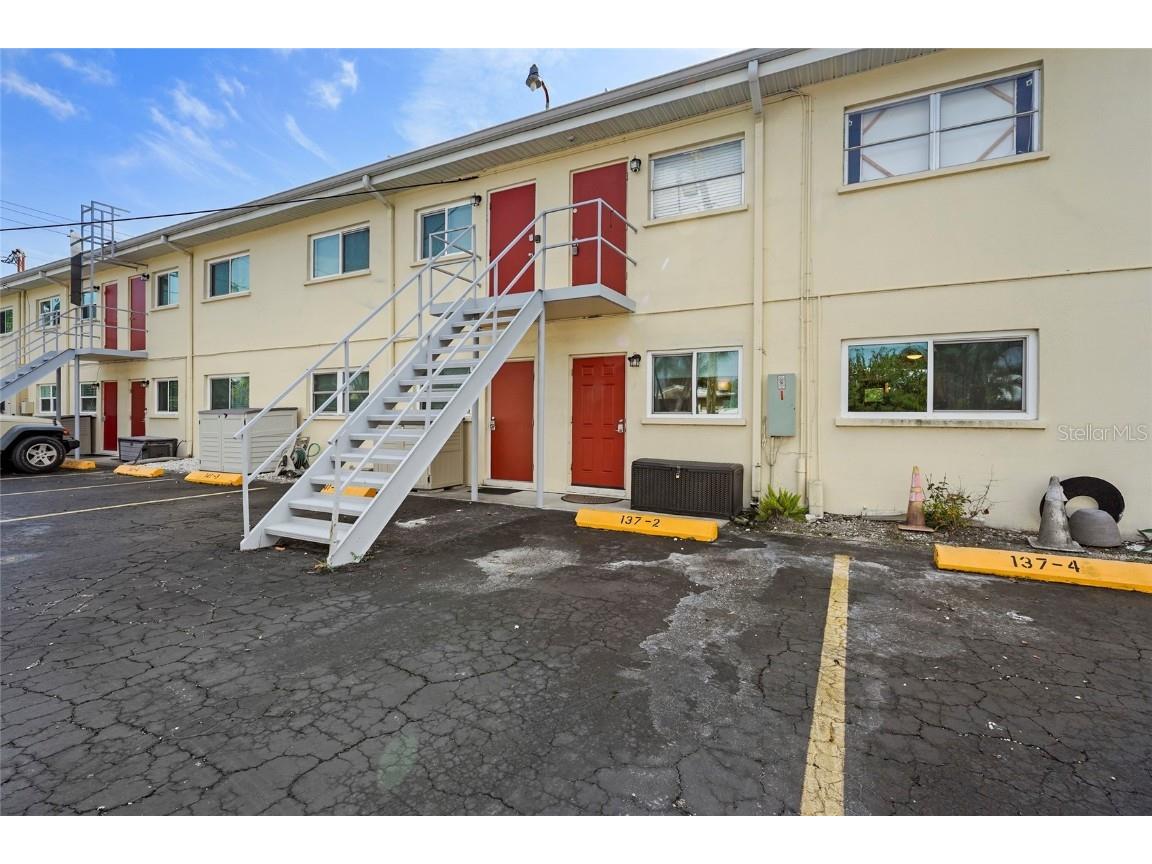 137 Avenida Messina #2 Sarasota FL 34242 A4674529 image37