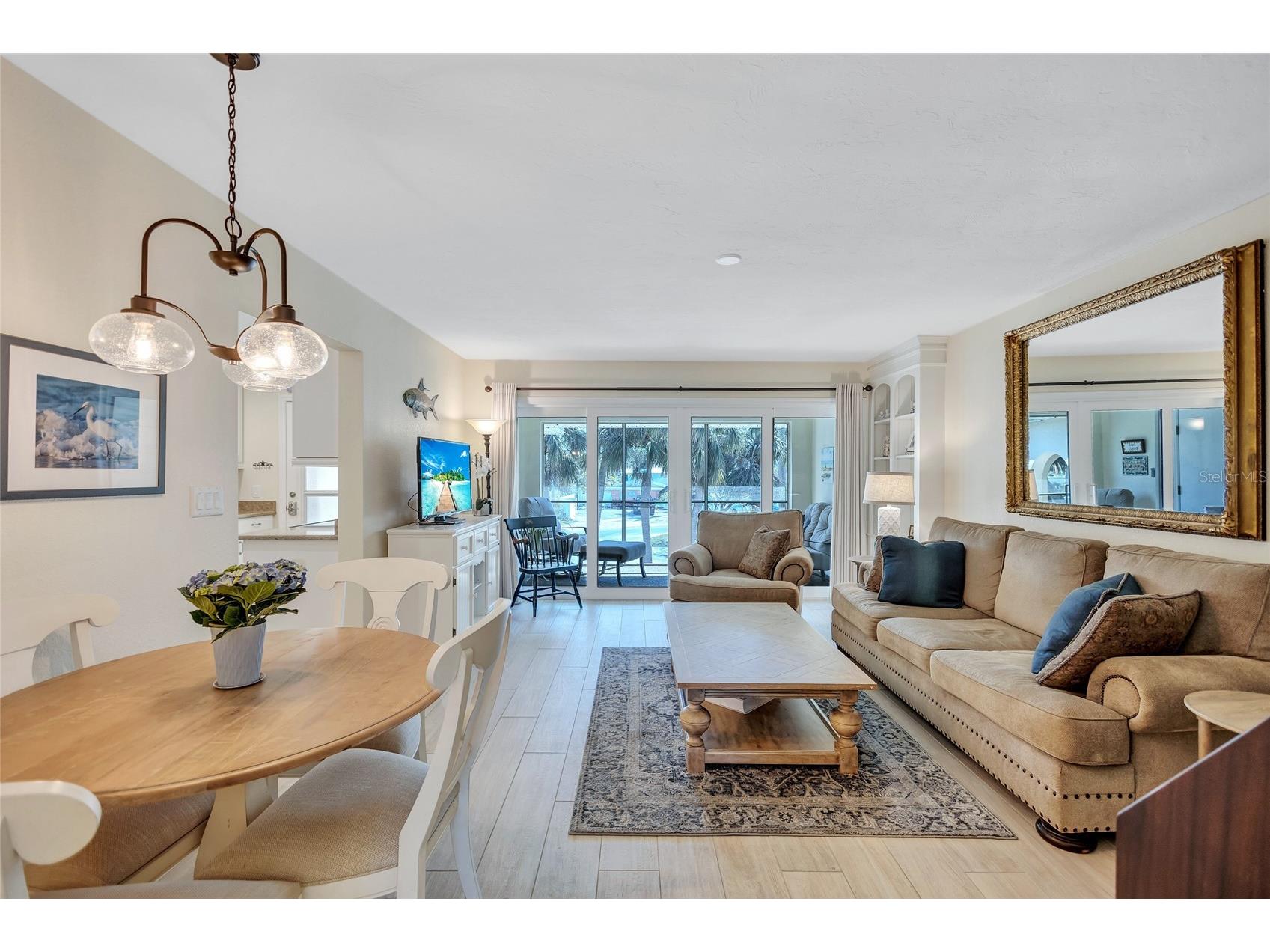 137 Avenida Messina #3 Sarasota FL 34242 A4680216 image10