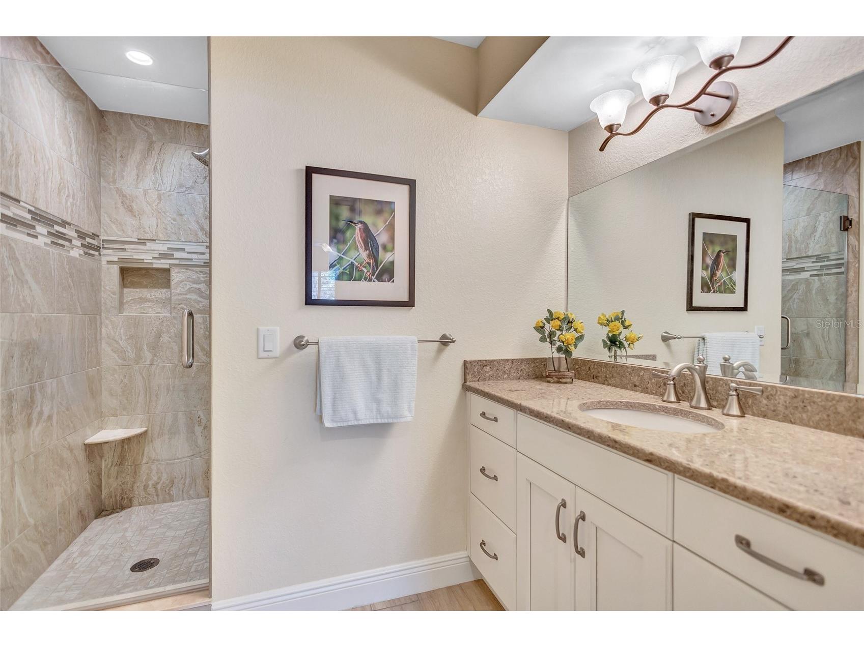 137 Avenida Messina #3 Sarasota FL 34242 A4680216 image22