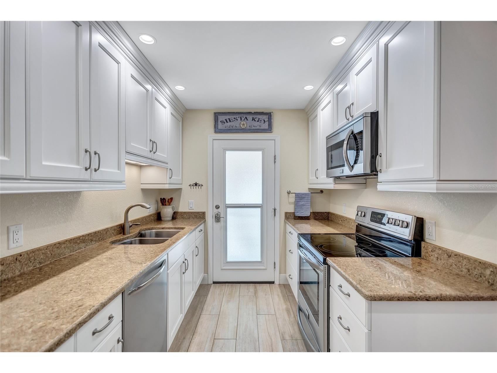 137 Avenida Messina #3 Sarasota FL 34242 A4680216 image6