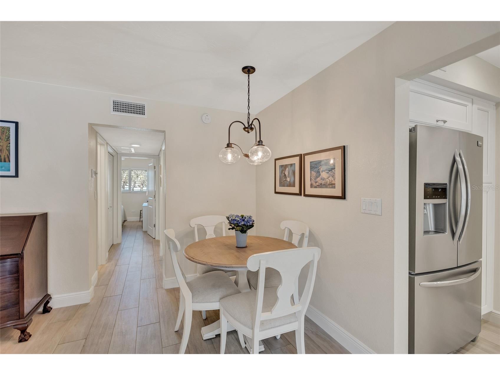 137 Avenida Messina #3 Sarasota FL 34242 A4680216 image8