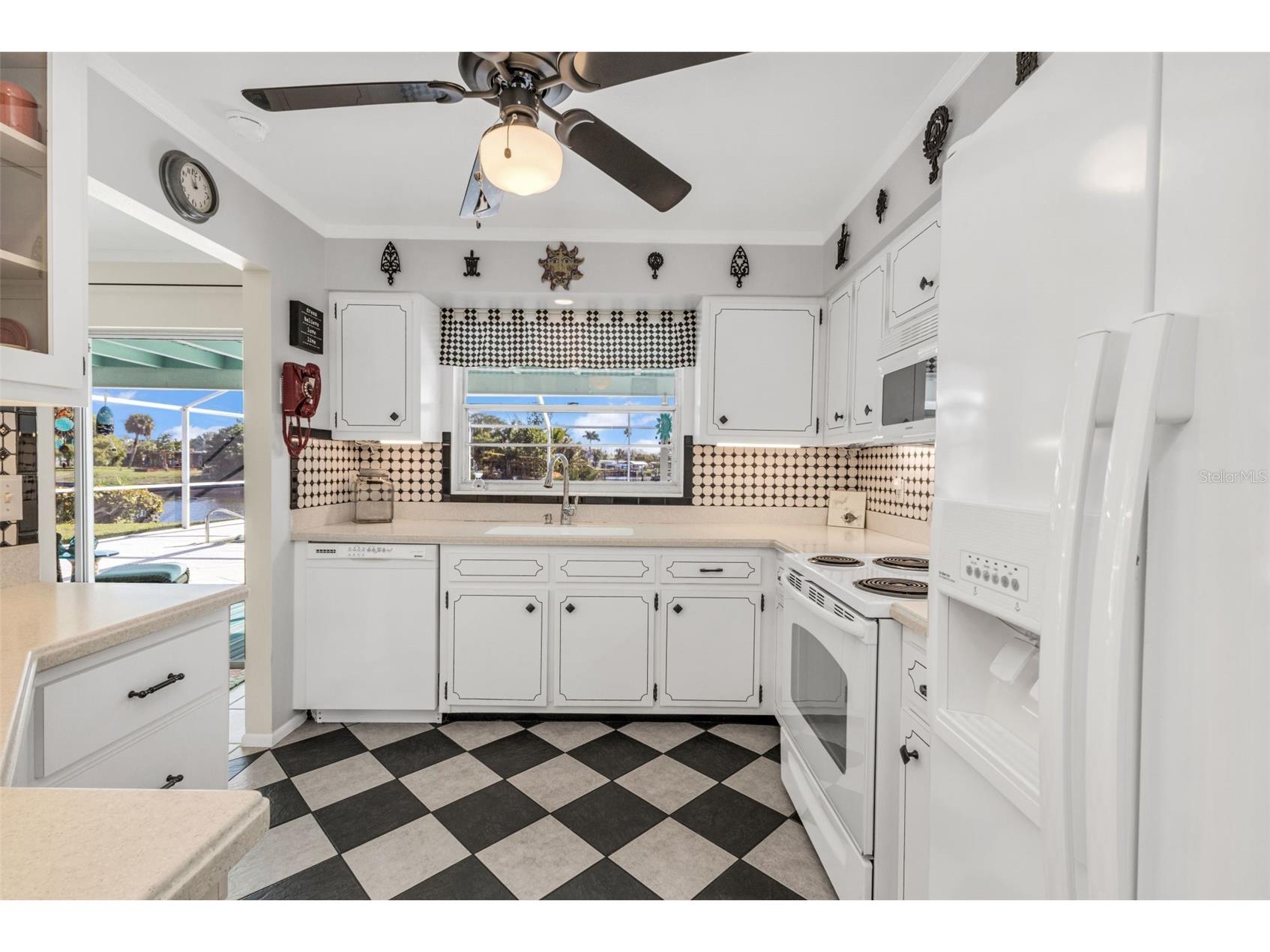 137 Bedford Drive NE Port Charlotte FL 33952 C7522923 image19