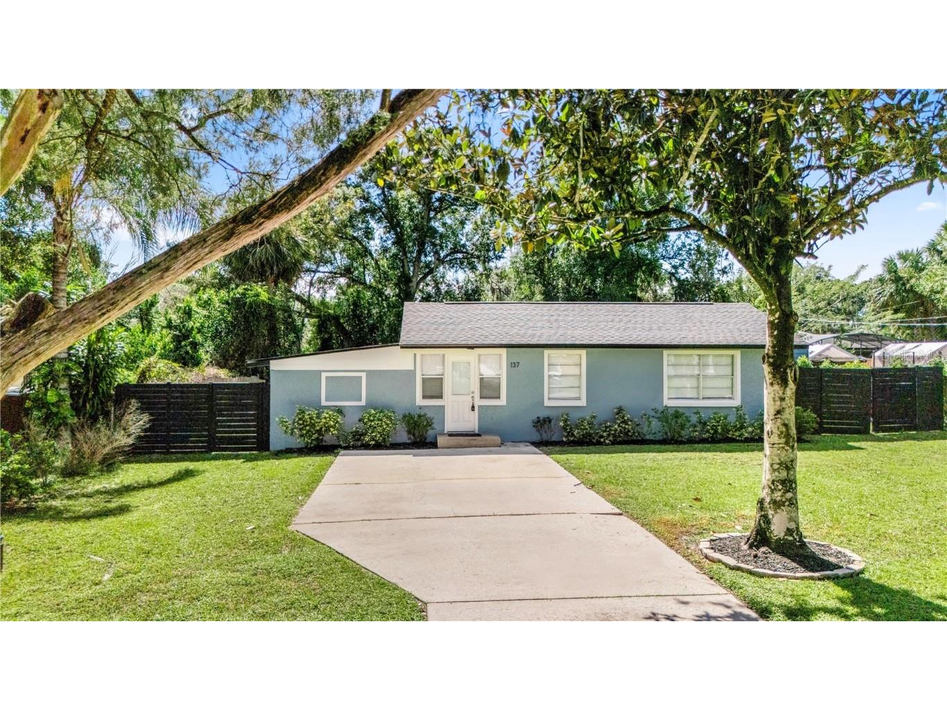 137 Caracas Road Debary FL 32713 V4945394 image1