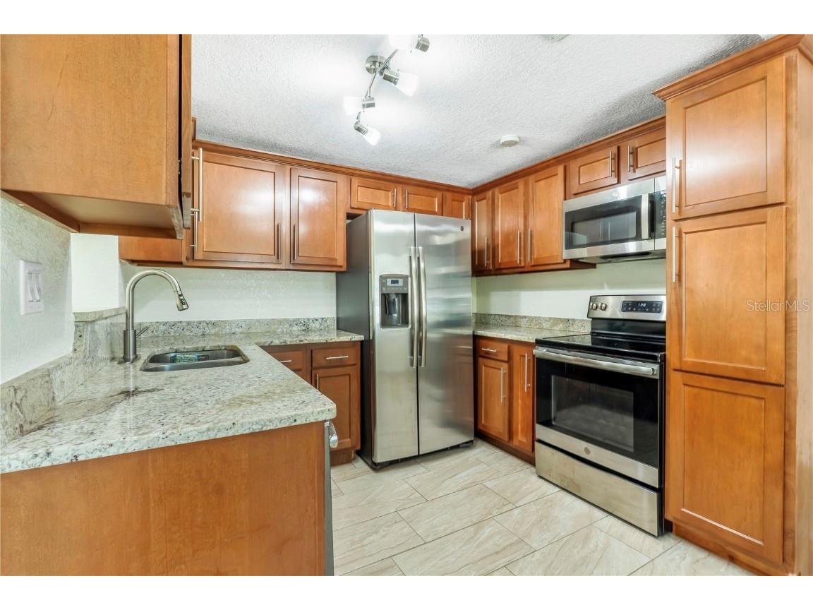 137 Caracas Road Debary FL 32713 V4945394 image4