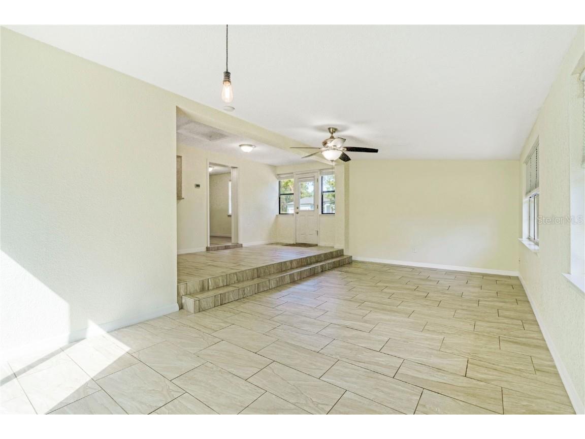 137 Caracas Road Debary FL 32713 V4945394 image8