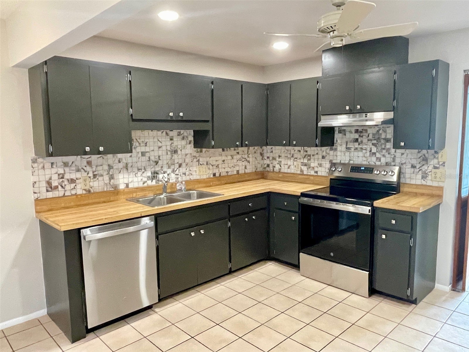 137 Drifting Sands Drive Venice FL 34293 A4687602 image19