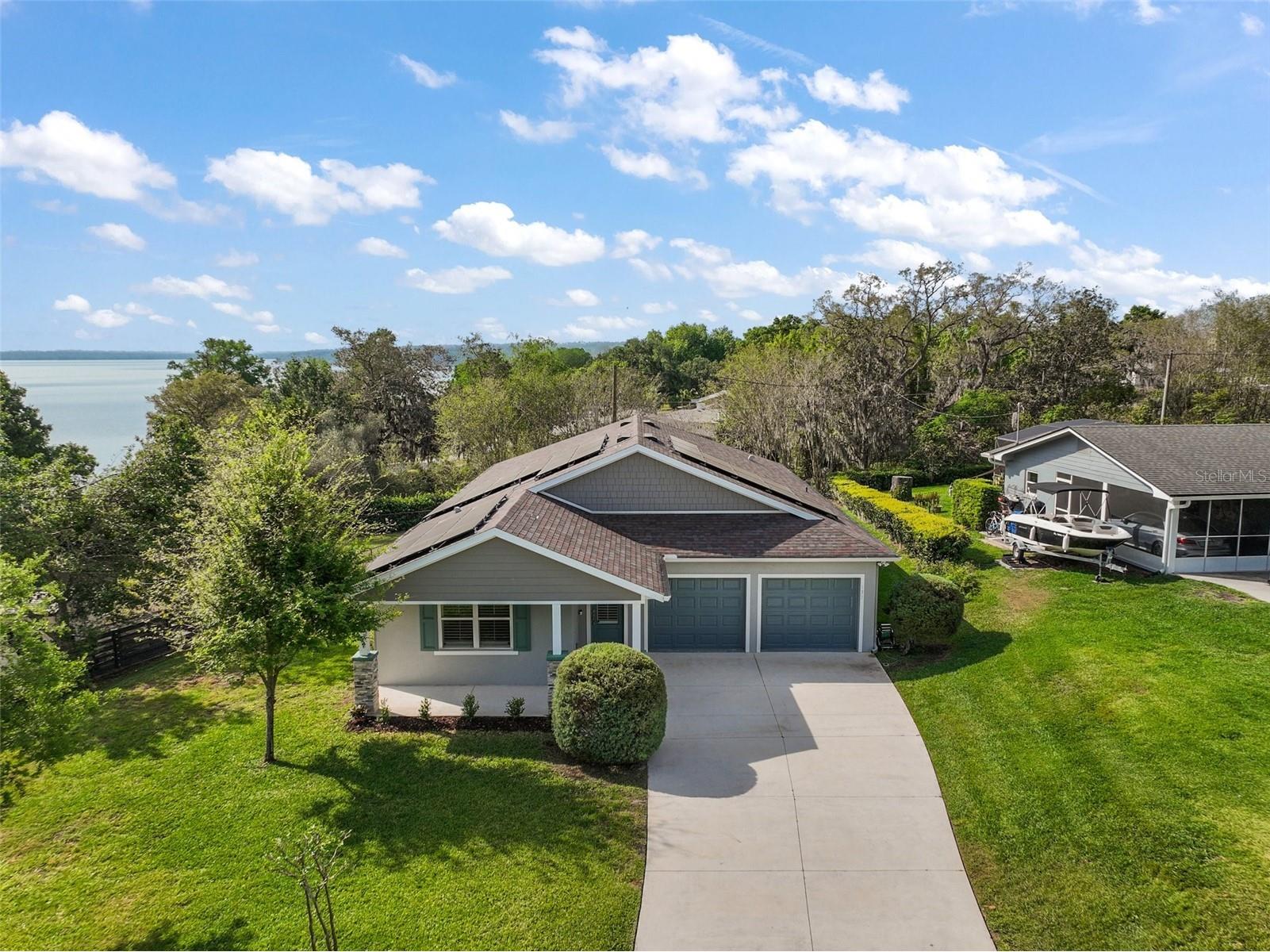 137 E Palmetto Avenue Howey In The Hills FL 34737 - LITTLE LAKE HARRIS G5095092 image1