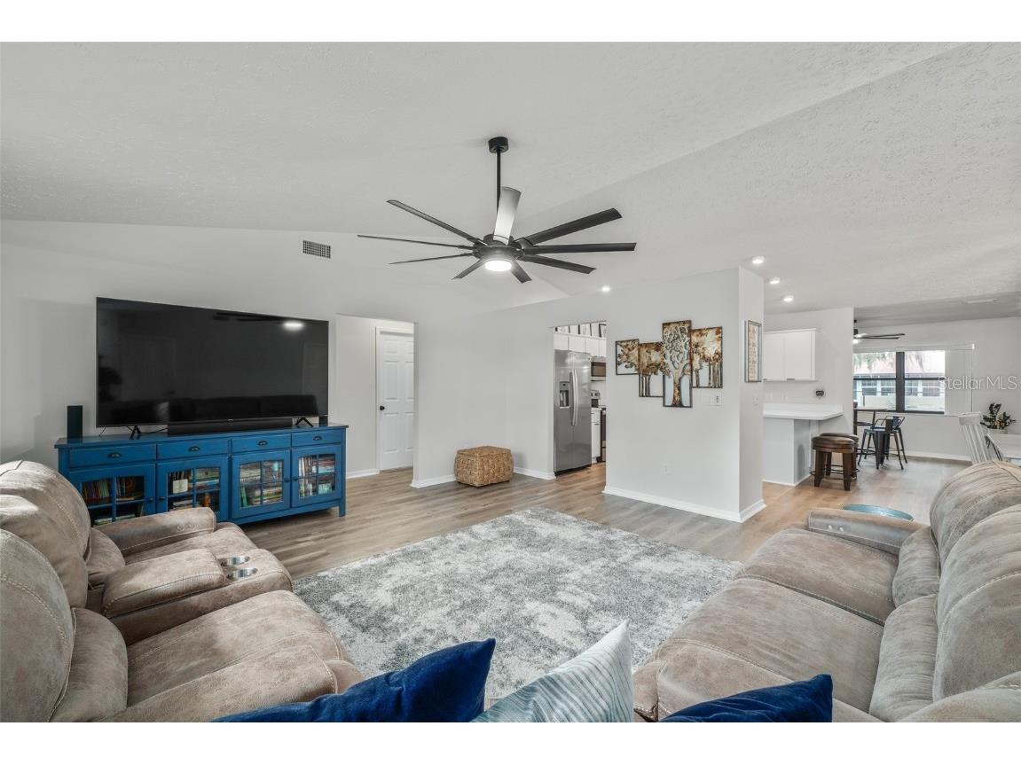 137 Grape Road NW Lake Placid FL 33852 OM668036 image1