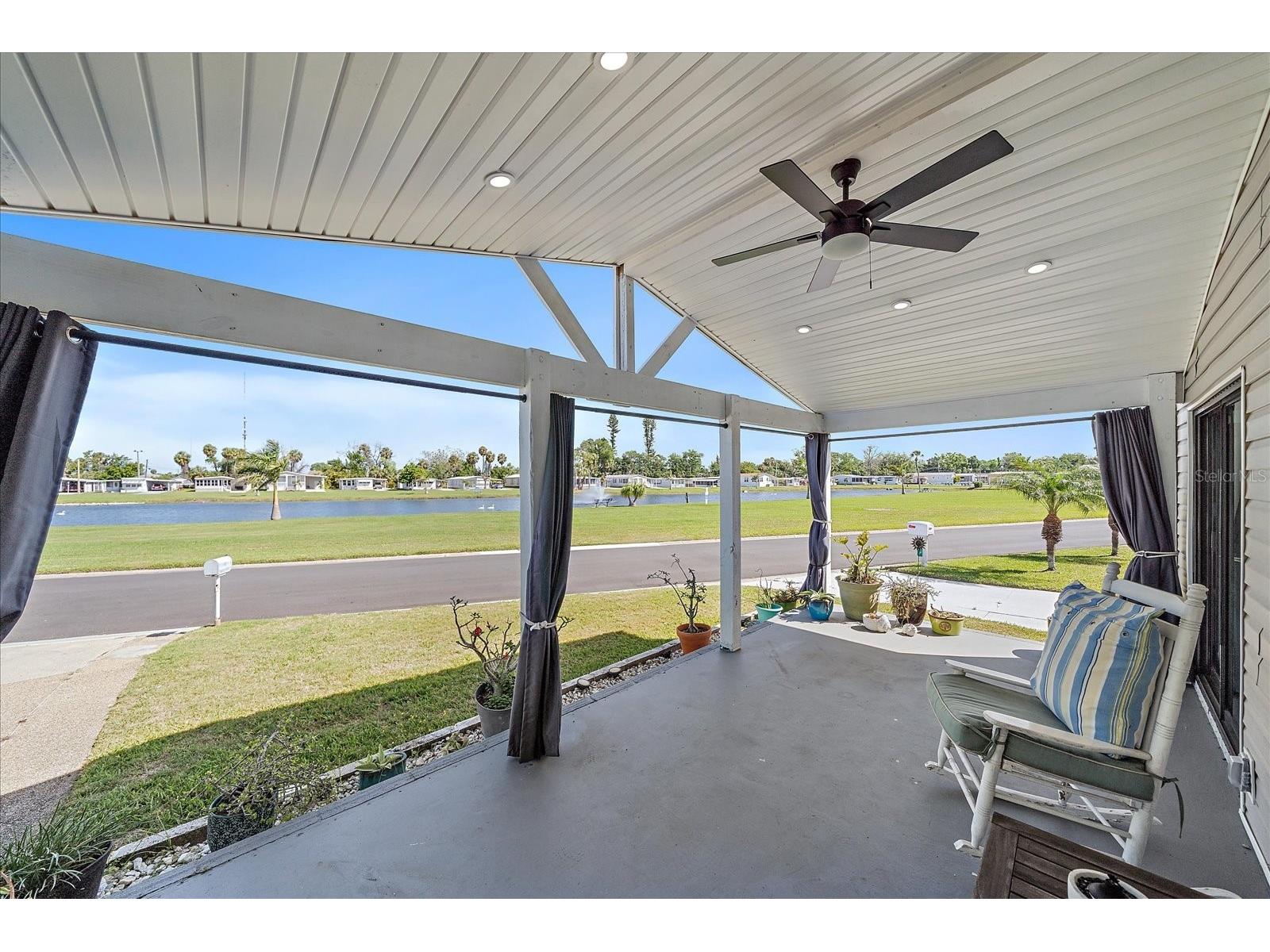 137 Lakeview Drive #137 Palmetto FL 34221 A4688370 image1