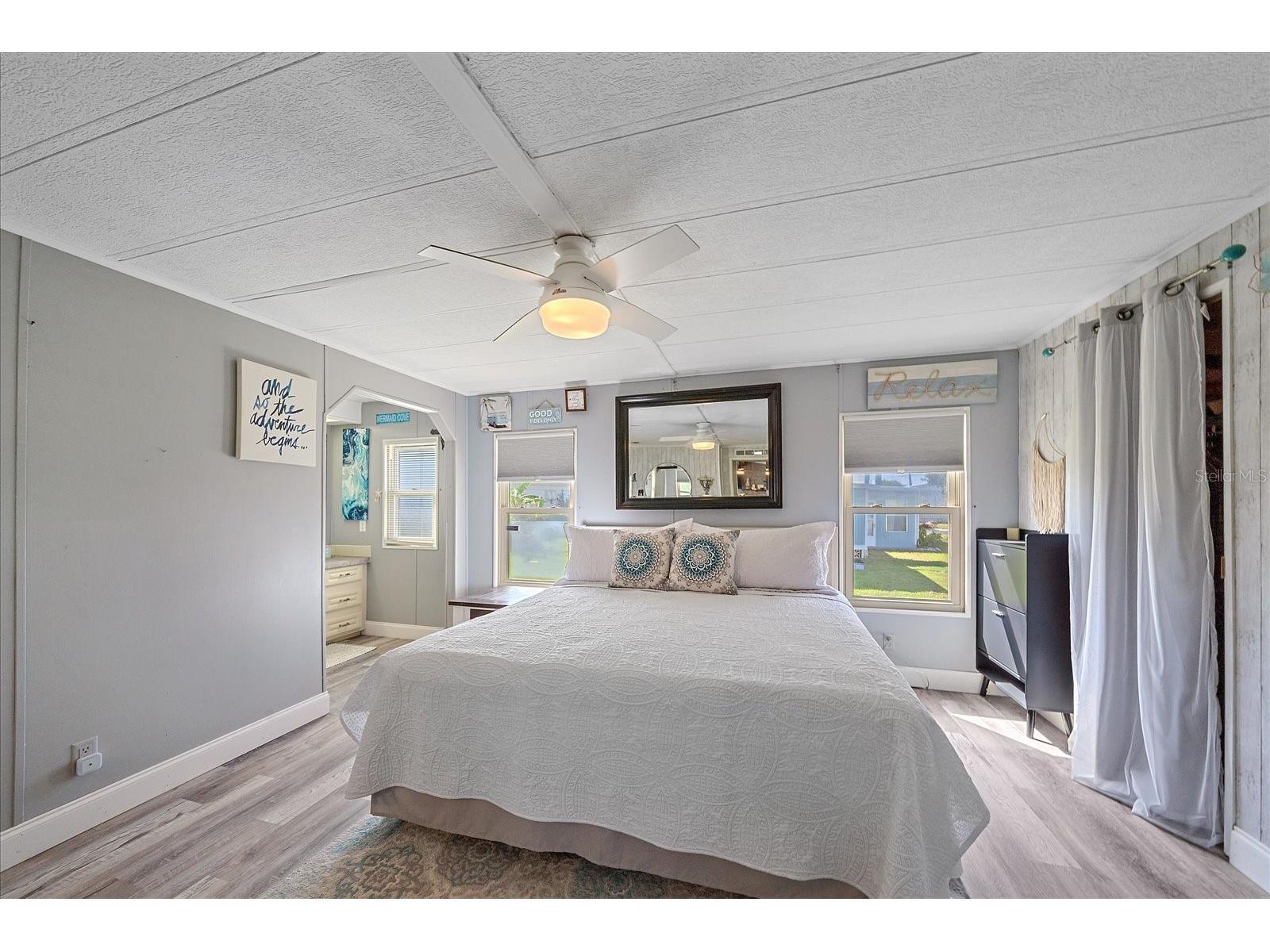 137 Lakeview Drive #137 Palmetto FL 34221 A4688370 image17