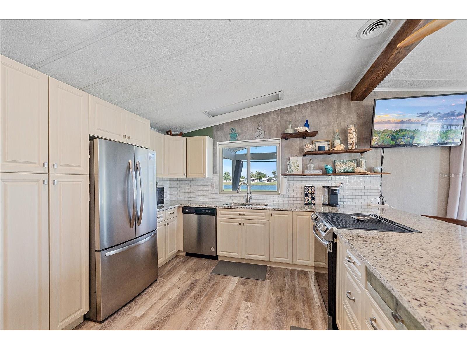 137 Lakeview Drive #137 Palmetto FL 34221 A4688370 image8