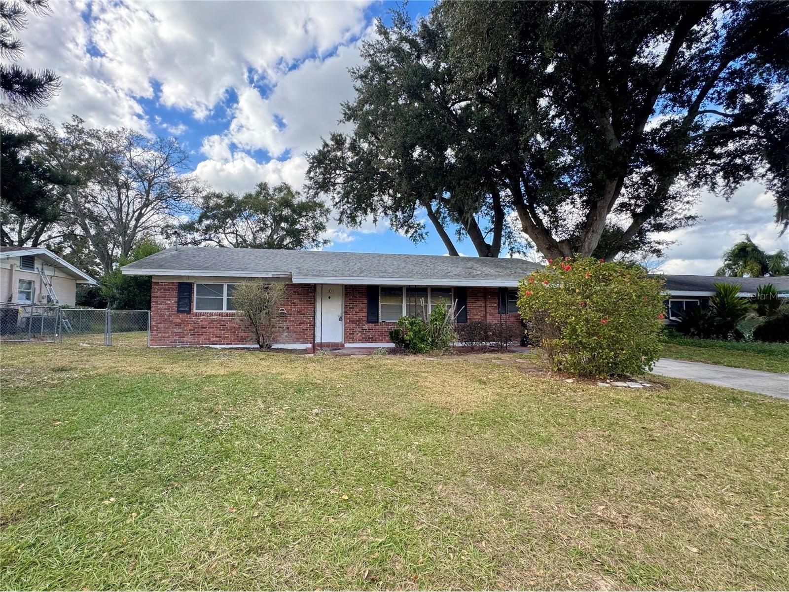 137 Lowell Road Winter Haven FL 33884 P4937350 image1