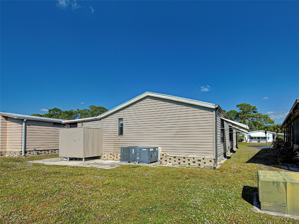137 N Fiji Circle Englewood FL 34223 D6144901 image11