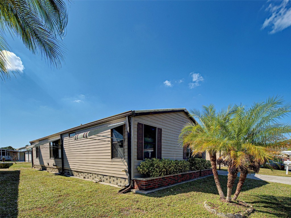 137 N Fiji Circle Englewood FL 34223 D6144901 image12