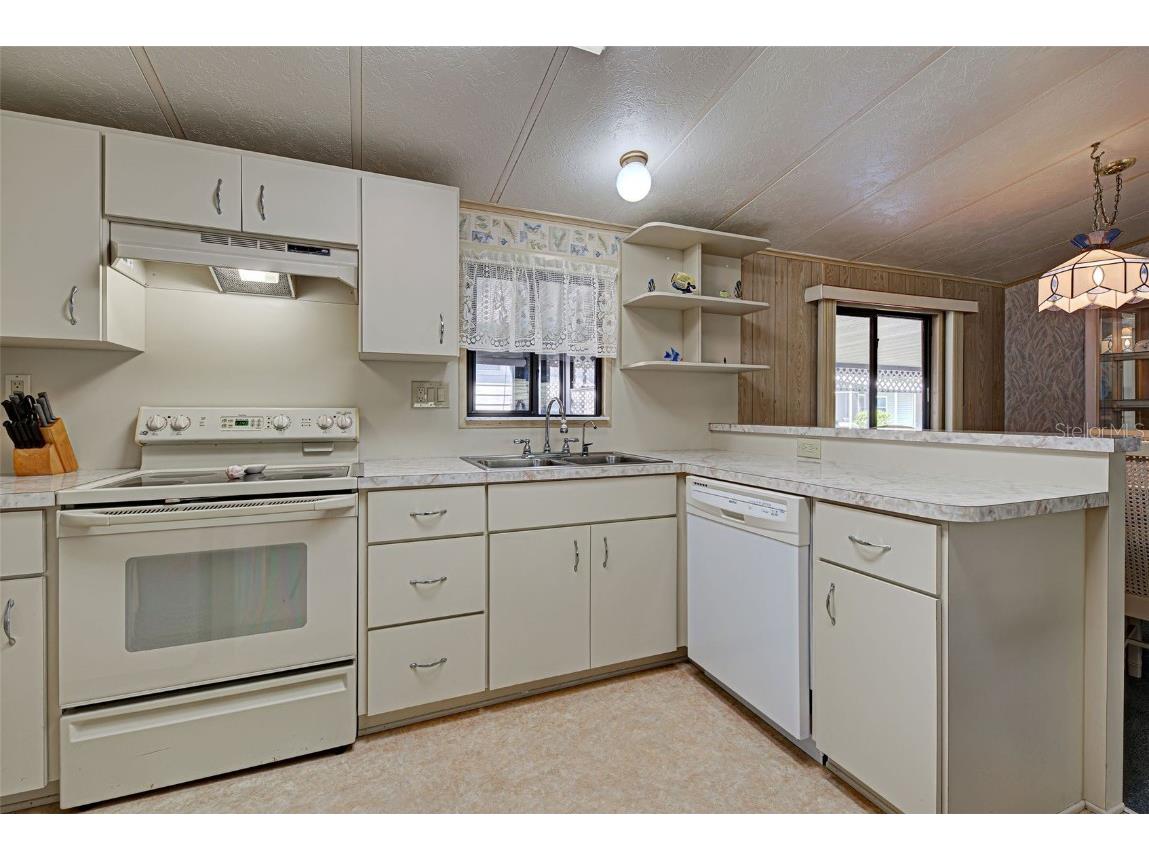 137 N Fiji Circle Englewood FL 34223 D6144901 image17