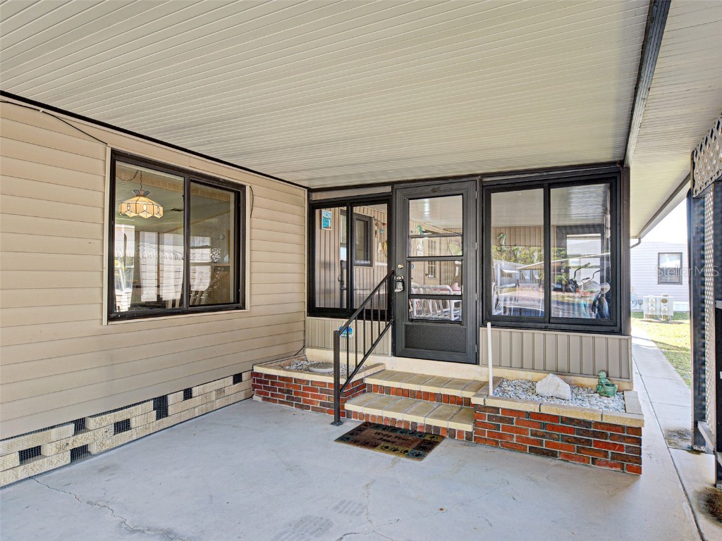 137 N Fiji Circle Englewood FL 34223 D6144901 image5