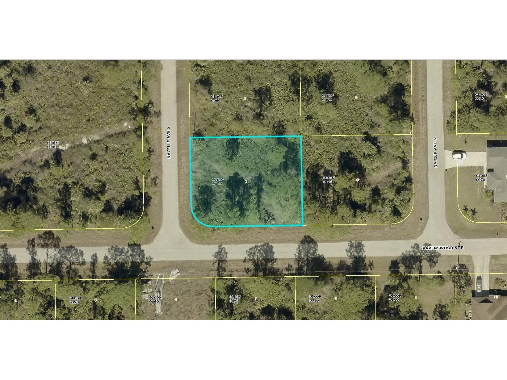 137 Nacelle Avenue S Lehigh Acres FL 33974 A4692663 image1