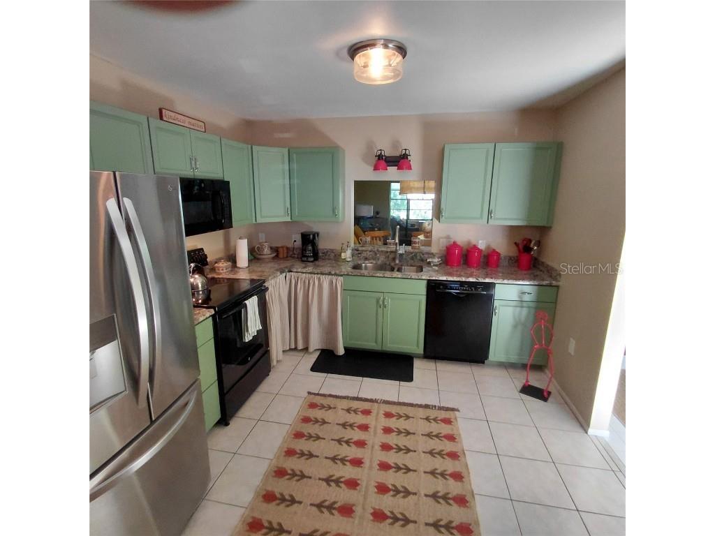 137 Pineneedle Drive #137 Bradenton FL 34210 A4656509 image25