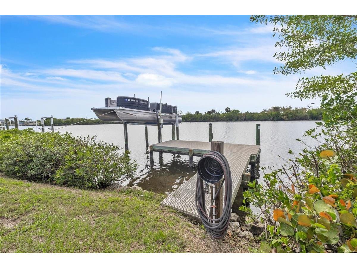 137 Poinsettia Circle NE Port Charlotte FL 33952 - ELKCAM WATERWAY C7523601 image25