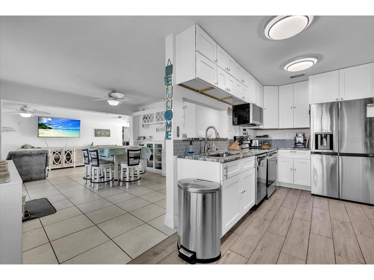 137 Poinsettia Circle NE Port Charlotte FL 33952 - ELKCAM WATERWAY C7523601 image9