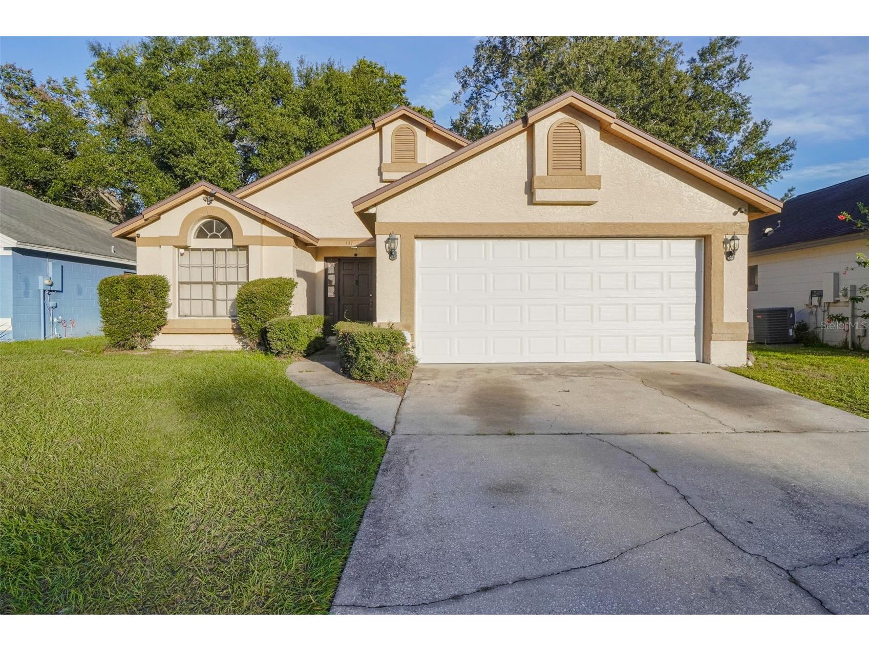 137 River Chase Drive Orlando FL 32807 O6359452 image1