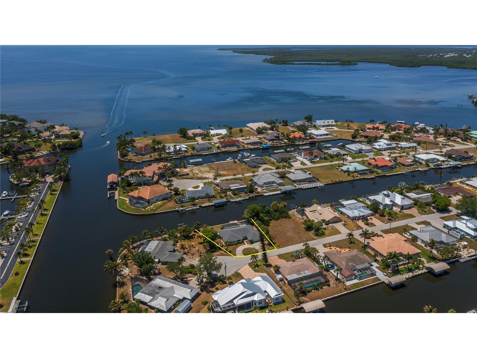 137 Sinclair Street SE Port Charlotte FL 33952 - ALPINE WATERWAY C7525617 image1