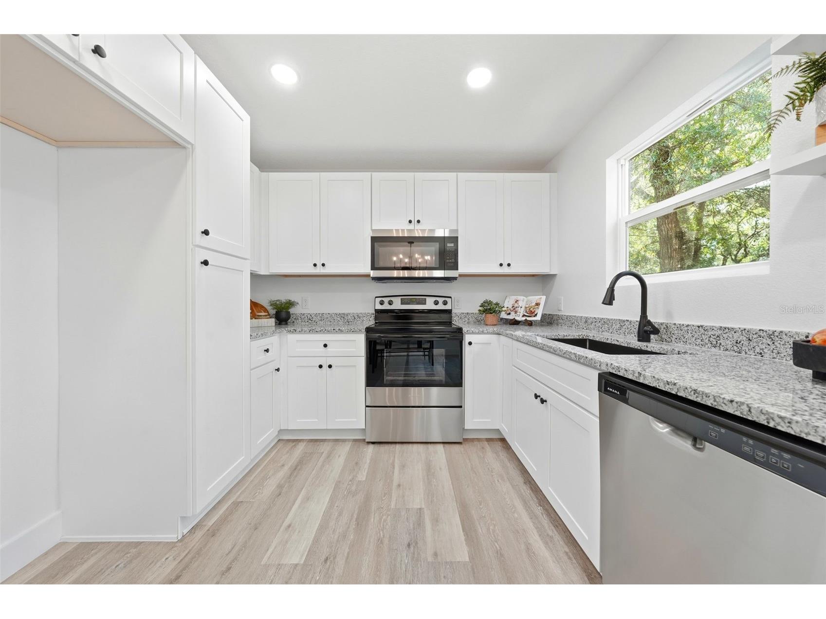 1370 19th Street Orange City FL 32763 V4948950 image3