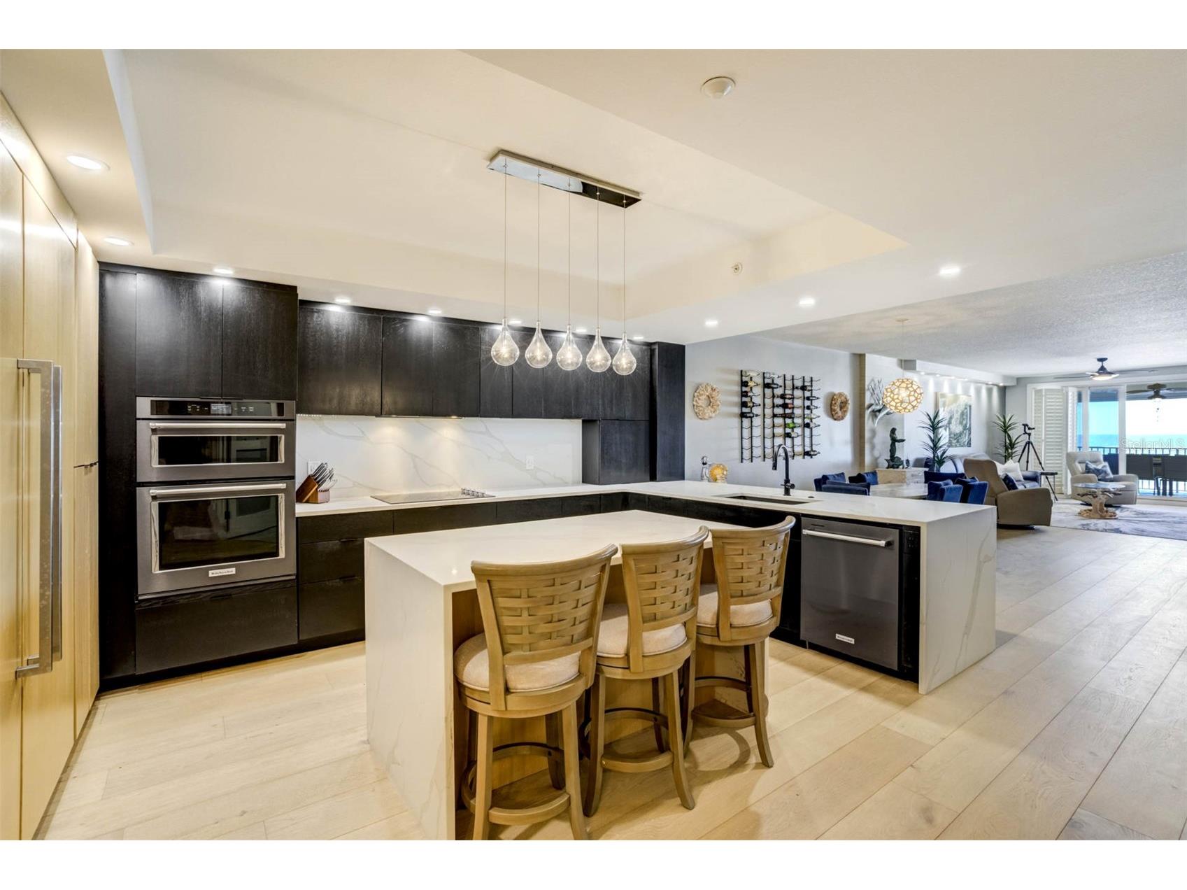 1370 Gulf Boulevard #403 Clearwater Beach FL 33767 TB8474557 image3