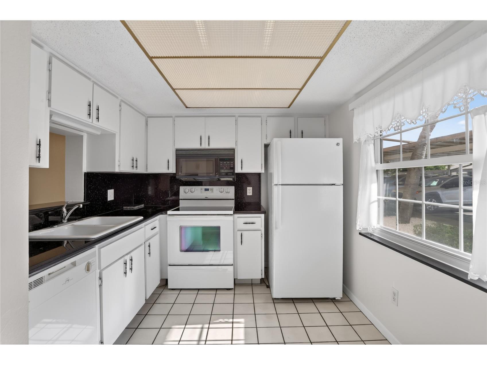 1370 Heather Ridge Boulevard #102 Dunedin FL 34698 W7885555 image3