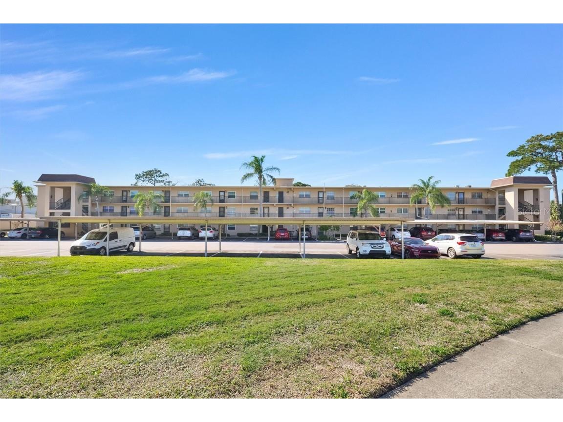 1370 Heather Ridge Boulevard #110 Dunedin FL 34698 U8229451 image1