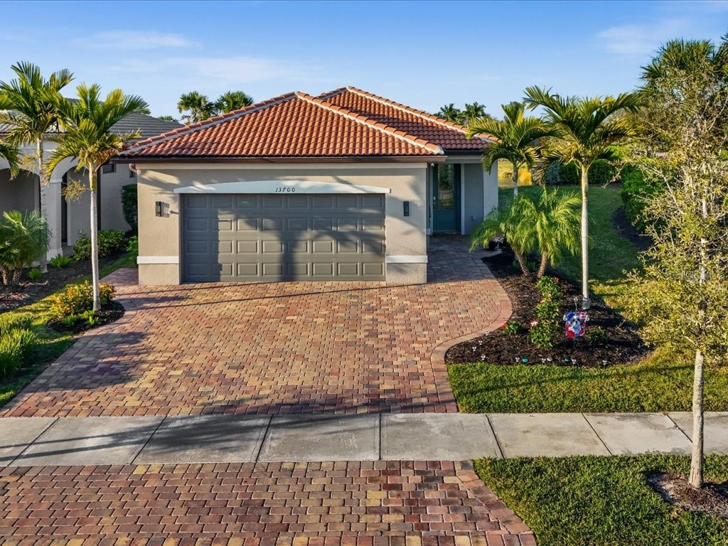 13700 Vadini Street Venice FL 34293 D6145578 image1