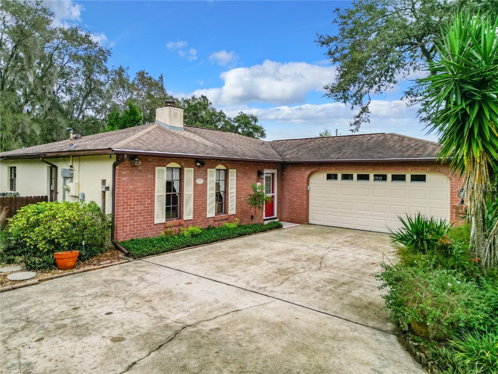 13701 Berkshire Court Grand Island FL 32735 G5075495 image1