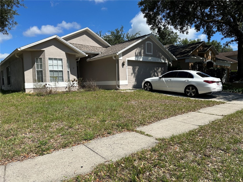 13701 Meadowpark Avenue Orlando FL 32826 O6207065 image1
