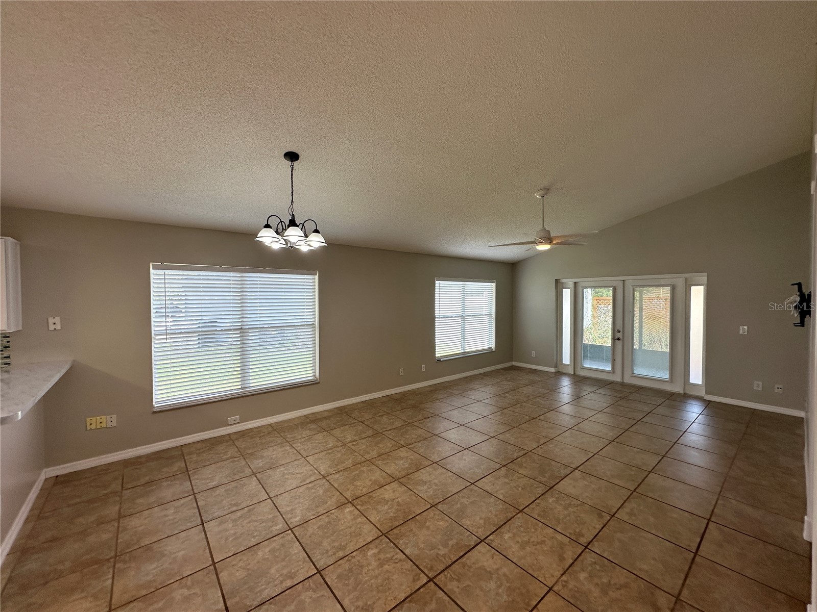 13701 Meadowpark Avenue Orlando FL 32826 O6404124 image3