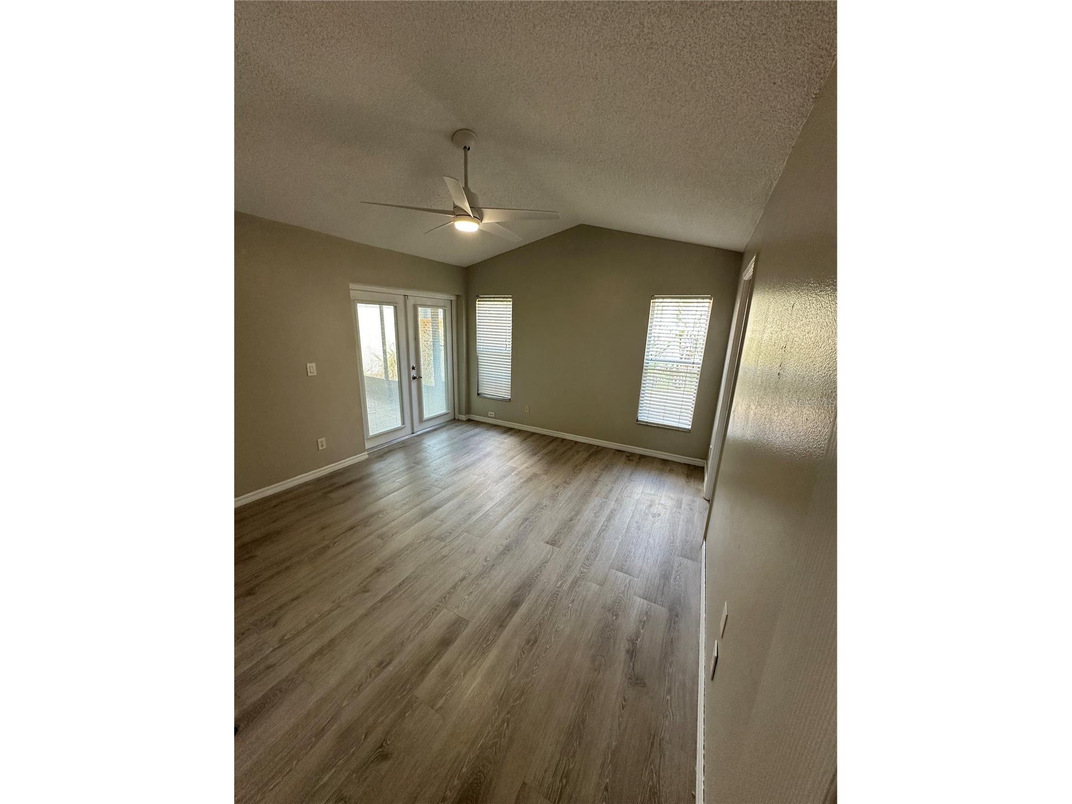13701 Meadowpark Avenue Orlando FL 32826 O6404124 image7